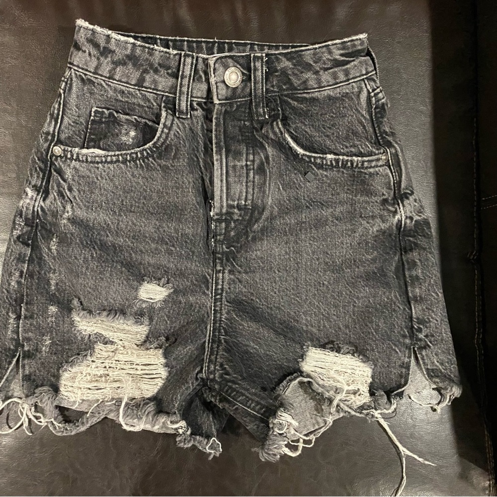 Zara, High-Rise Distressed Black Denim Women’s Shorts